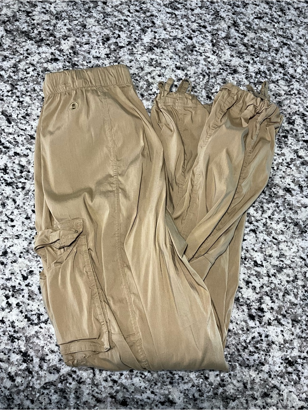 lululemon athletica lightweight adjustable MR cargo pants
